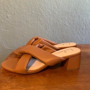 Lulu's light brown women sandals